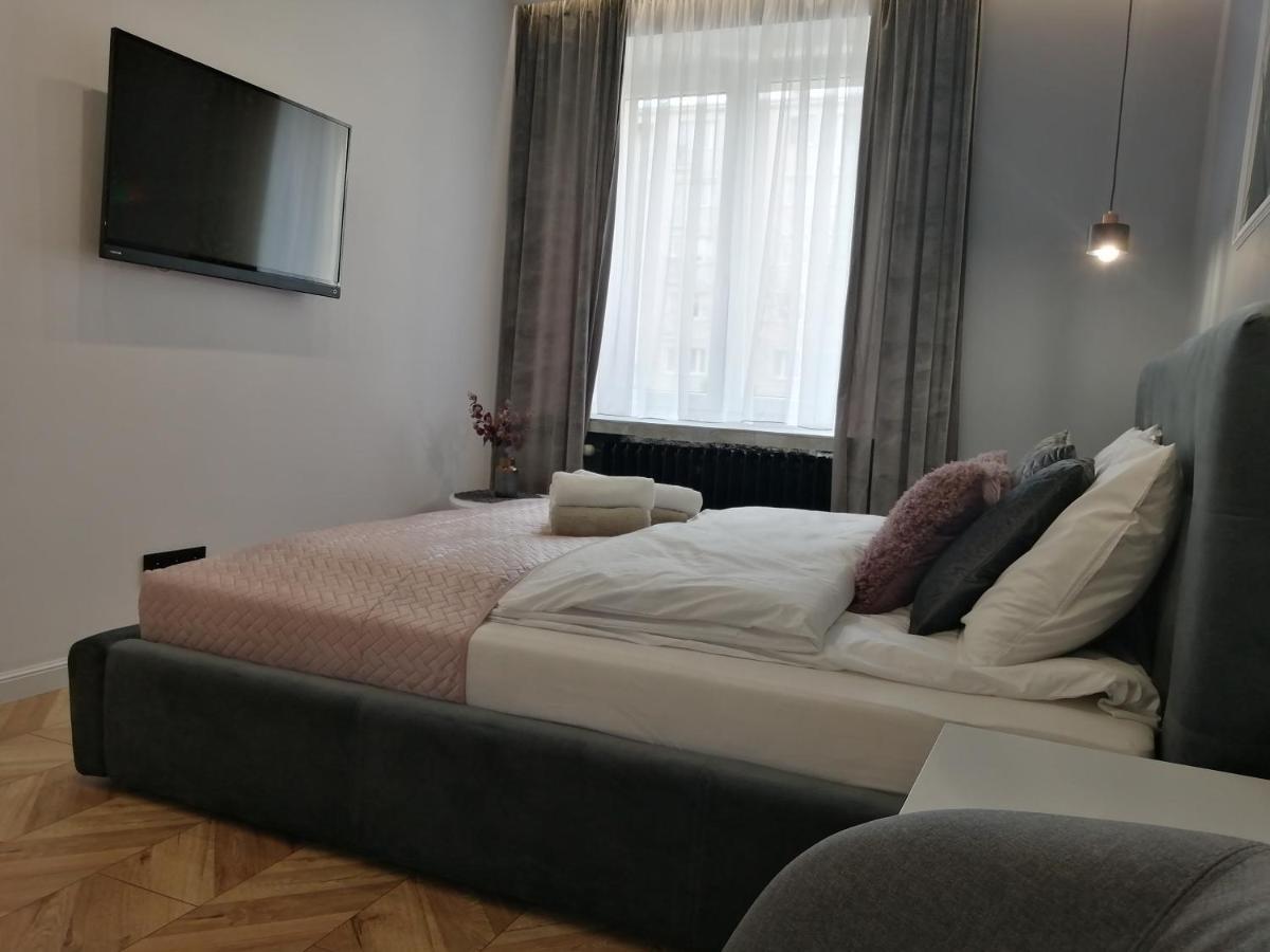 Apartament Lucy - Scisle Centrum Czestochowy ブィドゴシュチュ エクステリア 写真
