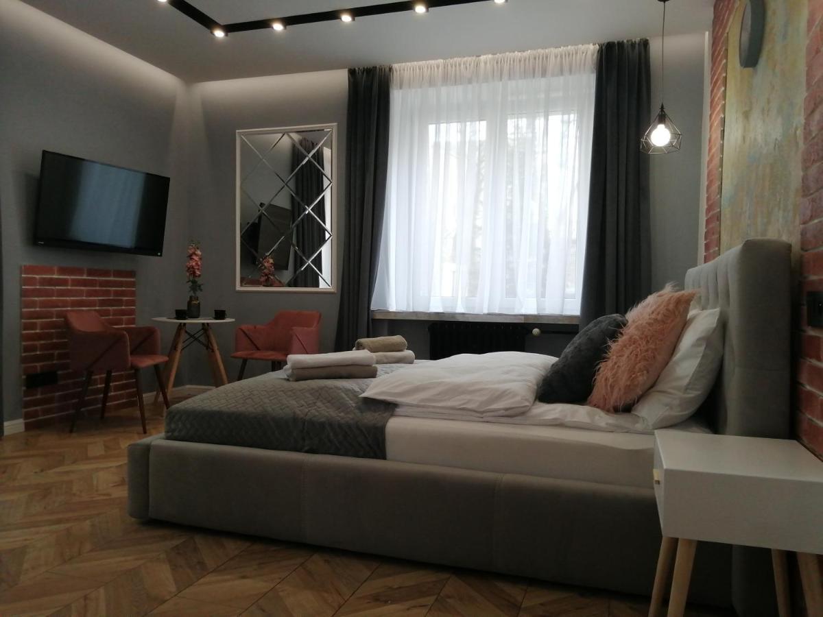 Apartament Lucy - Scisle Centrum Czestochowy ブィドゴシュチュ エクステリア 写真