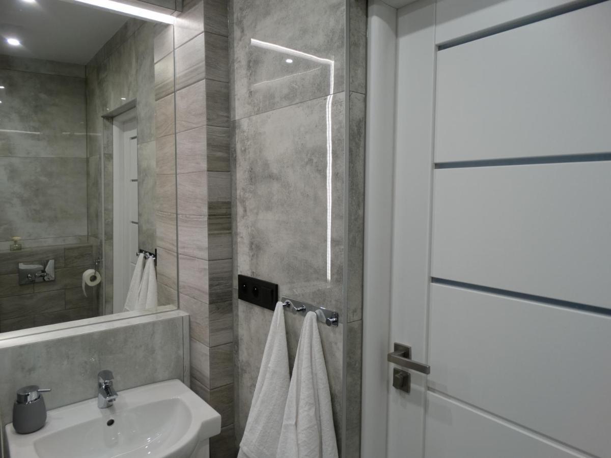Apartament Lucy - Scisle Centrum Czestochowy ブィドゴシュチュ エクステリア 写真
